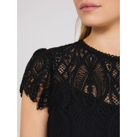Sweetheart Neckline Top With Scallop Details